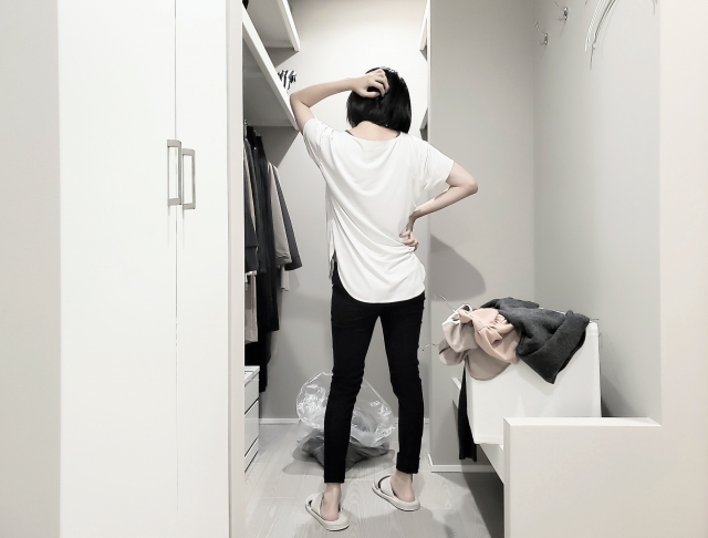 片付けが嫌な女性